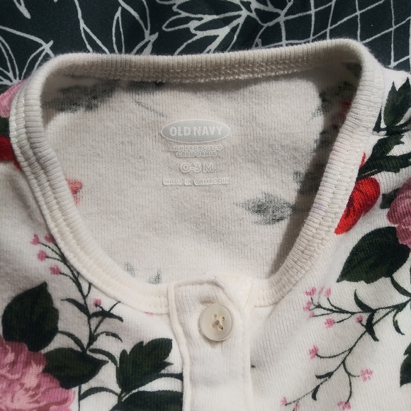 Floral Old Navy Bodysuit. 0-3 MO. GUC. - Picture 3 of 5